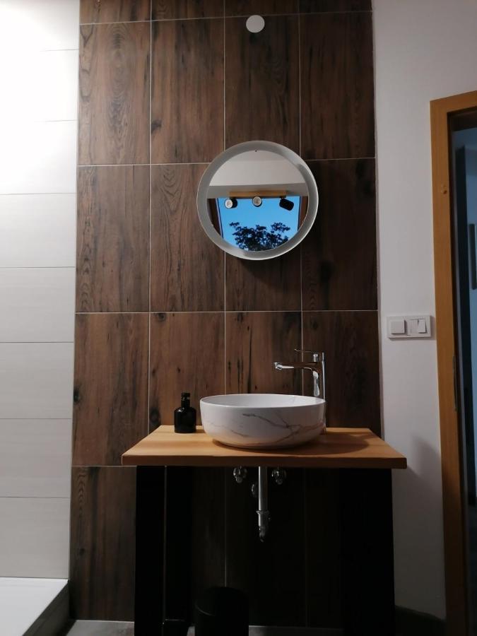 Apartman Megi & Studio Apartman Tomi - Self Check In คาปรินา ภายนอก รูปภาพ